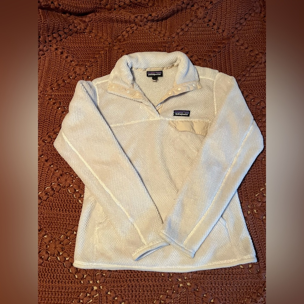 Patagonia Off-White Fleece Jacket